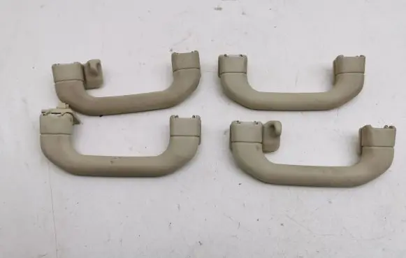 Mercedes-Benz C W203 A set of handles for the ceiling 