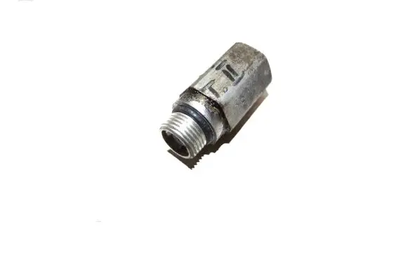 Volkswagen Touareg II Air suspension valve block 