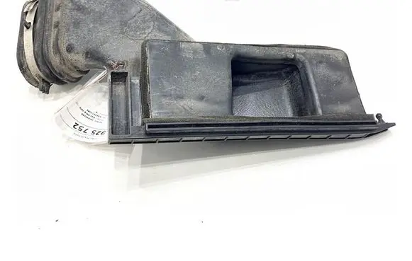 Chrysler Pacifica Air intake hose/pipe 68235292AC