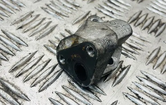 Volkswagen Golf IV EGR valve 036131818