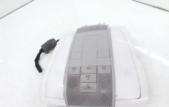 Mercedes-Benz C W204 Front seat light A2048202001