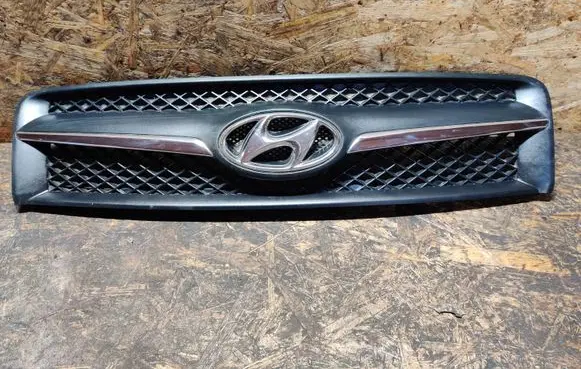 Hyundai Tucson LM Front bumper upper radiator grill 863512E500