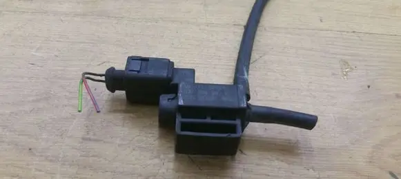Audi A6 Allroad C6 Turbo solenoid valve 037906283C