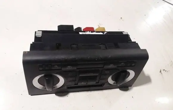 Audi A3 S3 8P Climate control unit 8p0820043n 412206018040