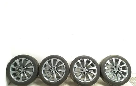 Tesla Model 3 R12 alloy rim 