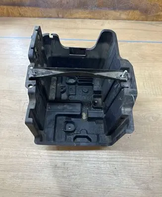 Battery box tray