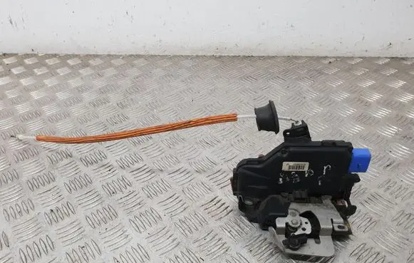 Audi A3 S3 8P Front door lock 4E2837016