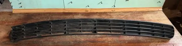 Audi A6 S6 C4 4A Front bumper lower grill 4A0853683J 4A0853683 4A0853683L