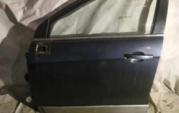 Chevrolet Captiva Front door pilkos
