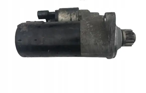 Volkswagen PASSAT CC Starter motor 02E911024C