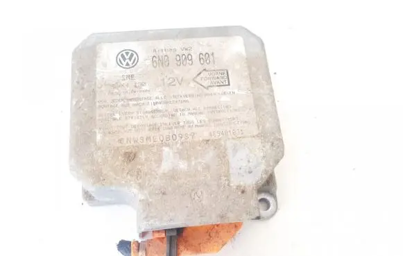 Volkswagen PASSAT B4 Airbag control unit/module 6n0909601 5wk4130