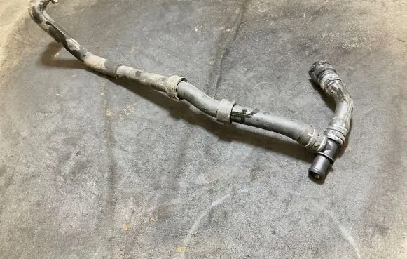 Audi A3 8Y Engine coolant pipe/hose 5WA820507A