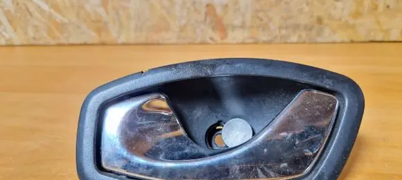 Renault Megane III Front door interior handle 826730001r