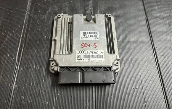 Audi A4 S4 B6 8E 8H Engine control unit/module 8E1910115G 0261S02521