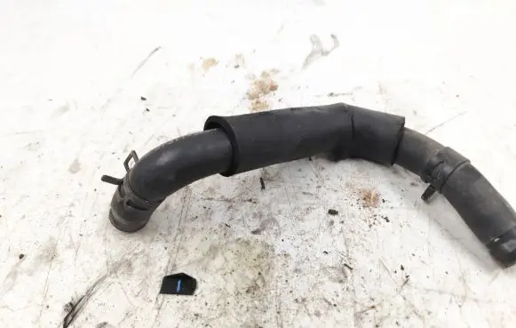 KIA Sorento Engine coolant pipe/hose 973113E000