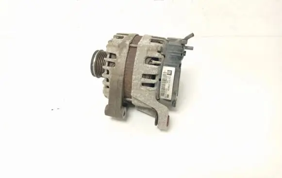 Opel Mokka Generator/alternator 13588289