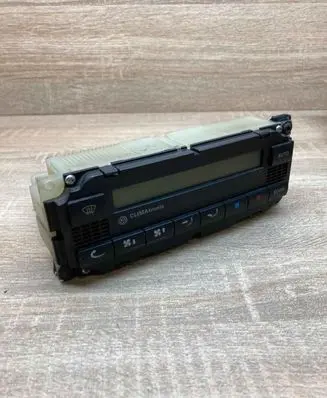 Volkswagen PASSAT B5 Climate control unit 3B1907044B 5HB00761710