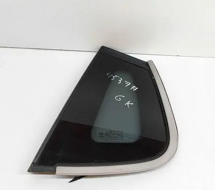 Peugeot 2008 I Rear side window 9800983880