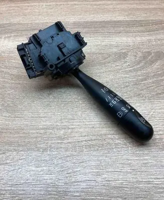 Toyota Corolla E120 E130 Wiper control stalk 173647