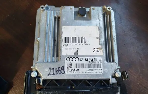 Audi A6 S6 C6 4F Engine control unit/module 03g906016mh 0281014261
