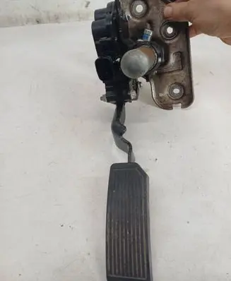 Nissan Murano Z50 Accelerator throttle pedal 18002CA100 05241C84G