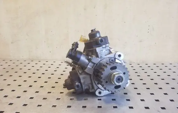 Jaguar XJL Fuel injection high pressure pump AH2Q9B395AC 0445010629