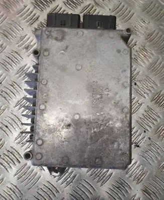 Chrysler Voyager Engine control unit/module P04727321AC