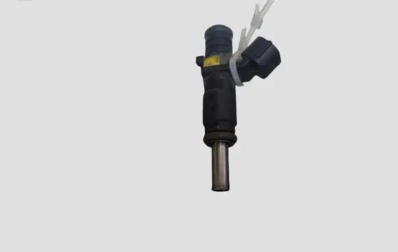 Peugeot 308 Fuel injector V752817680 V75281768007