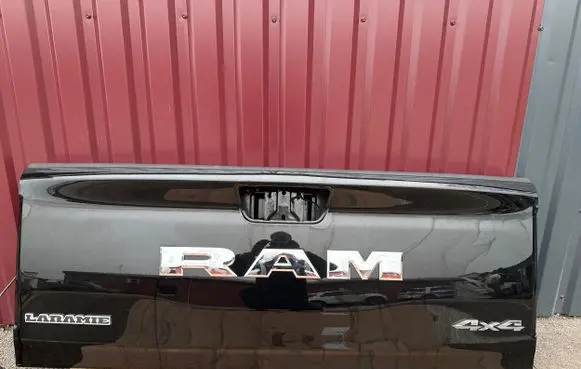 Dodge RAM Pick-up truck tonneau cover 