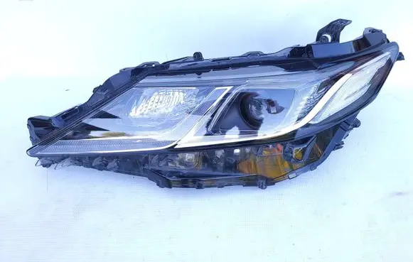 Toyota Camry VIII XV70 Headlight/headlamp 8115033G00 A1V0320000