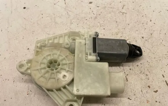 BMW X3 G01 Rear door window regulator motor 7455084 0018459463 041100106