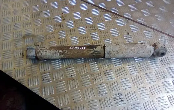 Chrysler PT Cruiser Rear shock absorber/damper