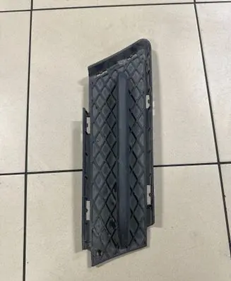 BMW 3 E90 E91 Front bumper lower grill 7154554