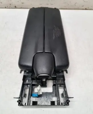 Mercedes-Benz E W212 Armrest 2125409010 0005748037