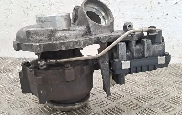 Mercedes-Benz C W203 Turbo A6460900080 6NW008412 712120