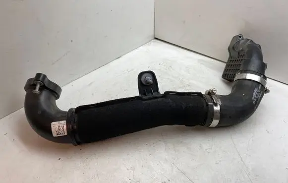 Audi A4 S4 B9 Intercooler hose/pipe 04L145762C