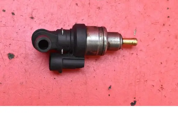 Peugeot 407 Fuel injector 67R016407
