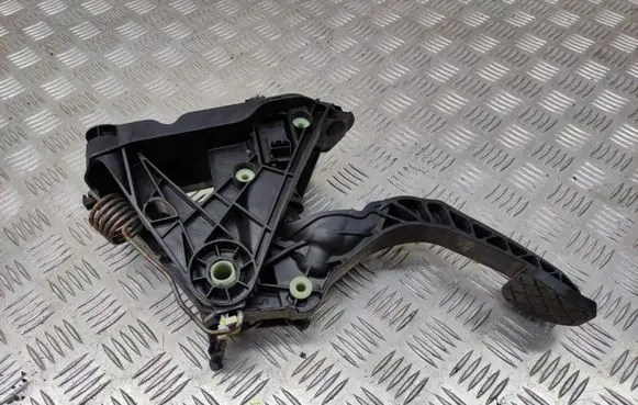 Clutch pedal