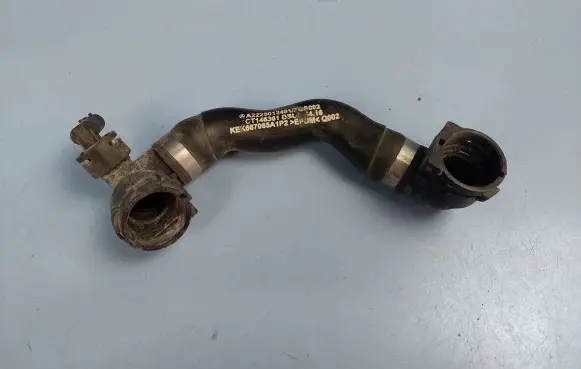 Mercedes-Benz S W222 Engine coolant pipe/hose A2225012491