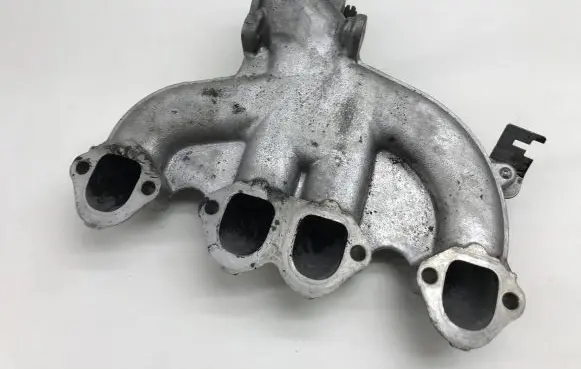 Volkswagen Golf V Intake manifold 03G129713K