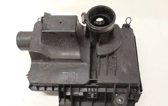 Toyota Prius (XW20) Air filter box 1001406970