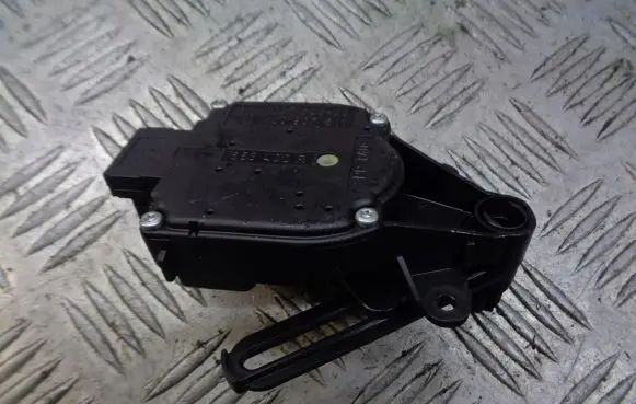 Seat Leon (1M) A/C air flow flap actuator/motor 1J0907511