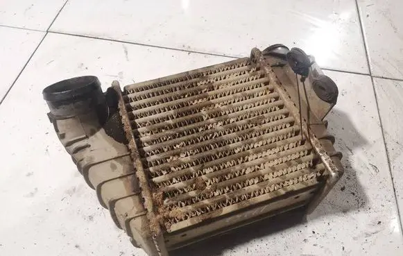 Volkswagen Golf IV Intercooler radiator 