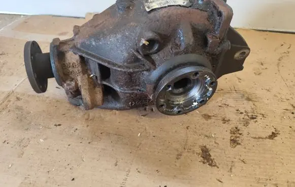 BMW X3 E83 Rear differential 7535120 8909011413850067 E27899307