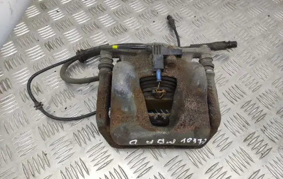 Mercedes-Benz A W176 Front brake caliper
