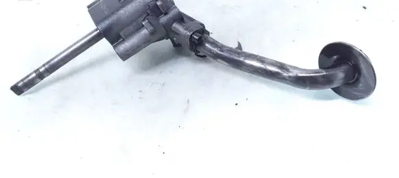 Audi A4 S4 B5 8D Oil pump 