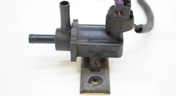 Toyota Prius (XW20) Turbo solenoid valve 9091012259