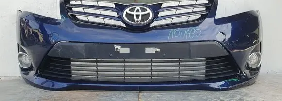 Toyota Avensis T270 Front bumper 5211905210