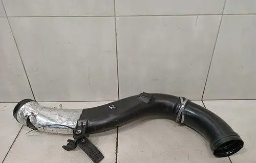 McLaren 720S Air intake hose/pipe 14FA119CP