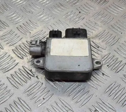 Tesla Model S Coolant fan relay 
